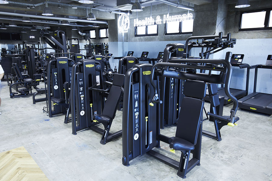 トレーニングマシンエリア