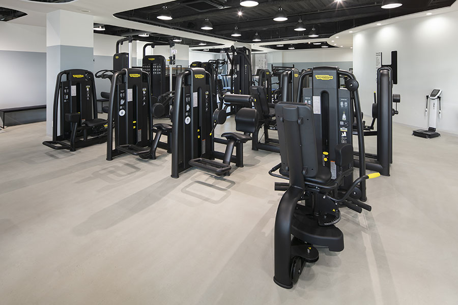 トレーニングマシンエリア